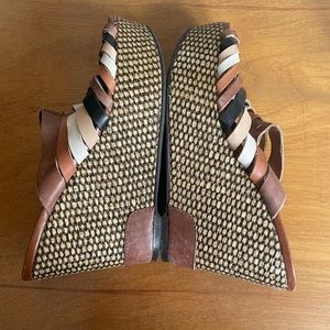 Marc fisher wedges